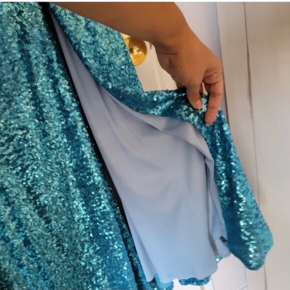 Stunning sequin dress - Picture 4 of 8